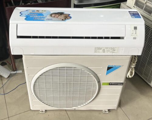 Máy lạnh Daikin 1.0HP inverter R410 mới 95%
